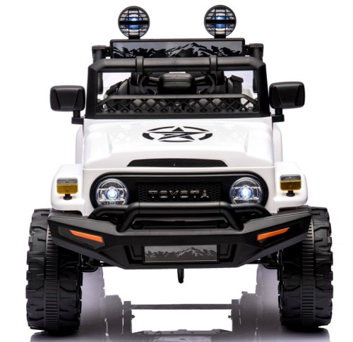 toyota_fj_white1